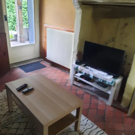 La Maison Ancienne Auvergnate A Orleat
