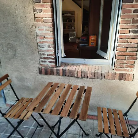 펜션 La Maison Ancienne Auvergnate A Orleat